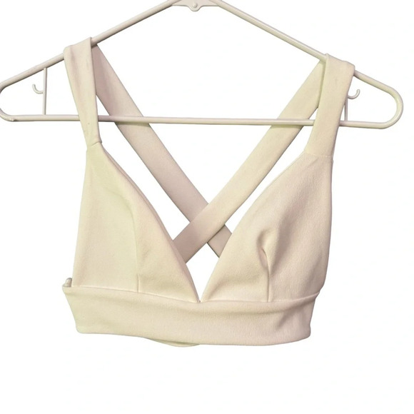 🔹5/$25🔹 PrettyLittleThing Off White Crepe Wrap Bralet. Women’s Size 2 - Picture 9 of 9
